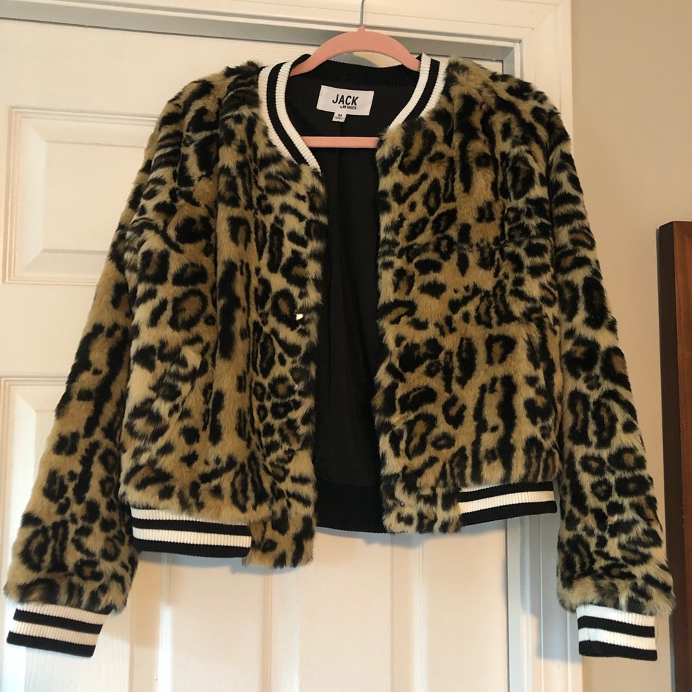 Jack by BB Dakota Leopard Bomber